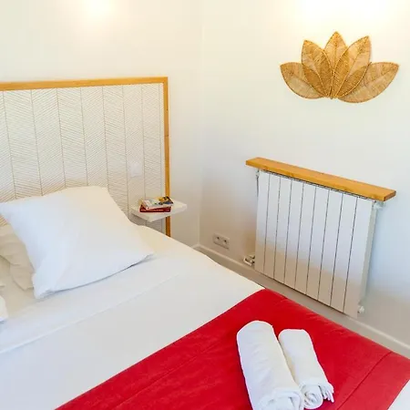 Au Bien Etre Piscine Chauffee Hotel 3*