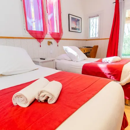 Hotell Au Bien Etre Piscine Chauffee 3*