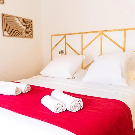Au Bien Etre Piscine Chauffee Hotel 3*