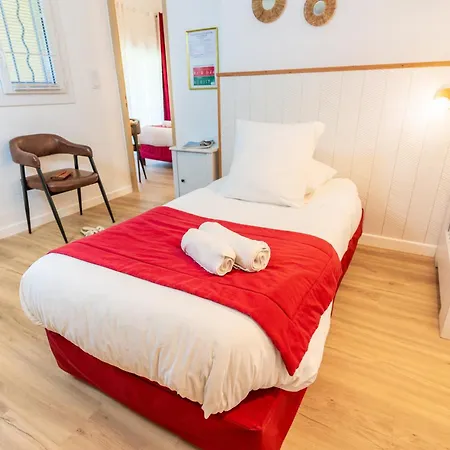 Hotel Au Bien Etre Piscine Chauffee 3*